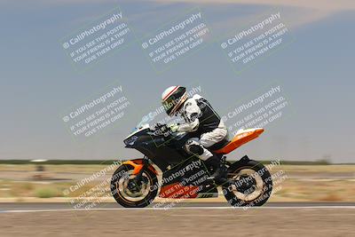 media/Jul-22-2022-TrackDaz (Fri) [[ca4971259a]]/Group B/130pm (Wheelie Bump)/
